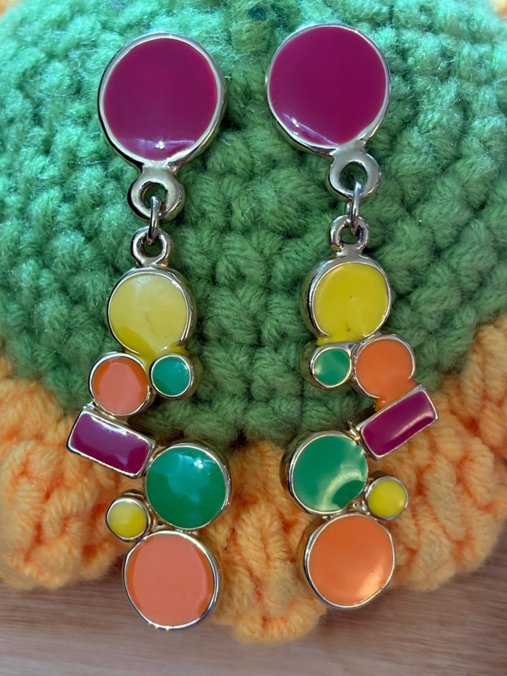 💛🌈Vintage 80s Rainbow Statement Enamel Geometric Dangle Pierced Earrings🌈💛8g ea